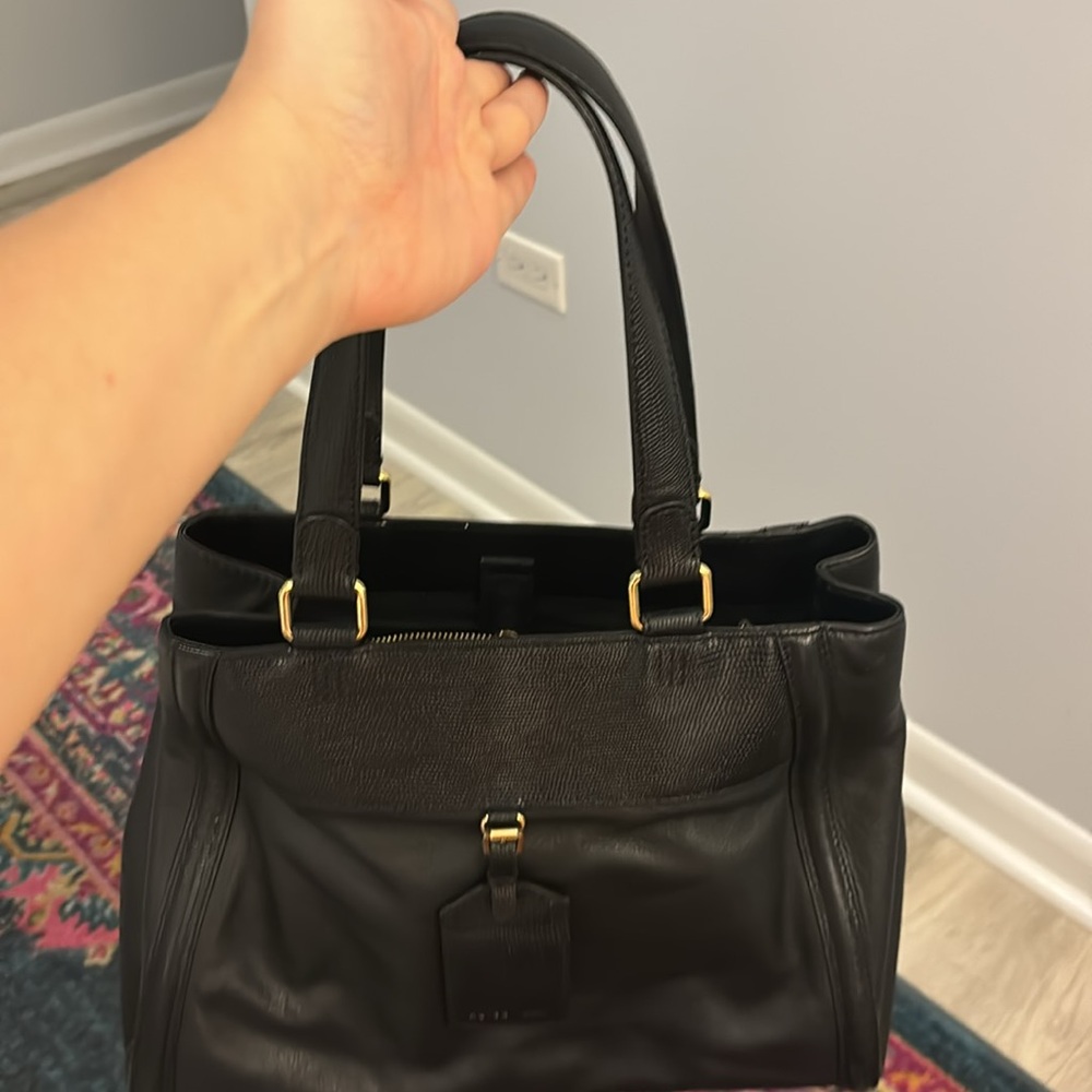 Reiss Harlow Tote in black! New! Great condition! - Picture 5 of 9